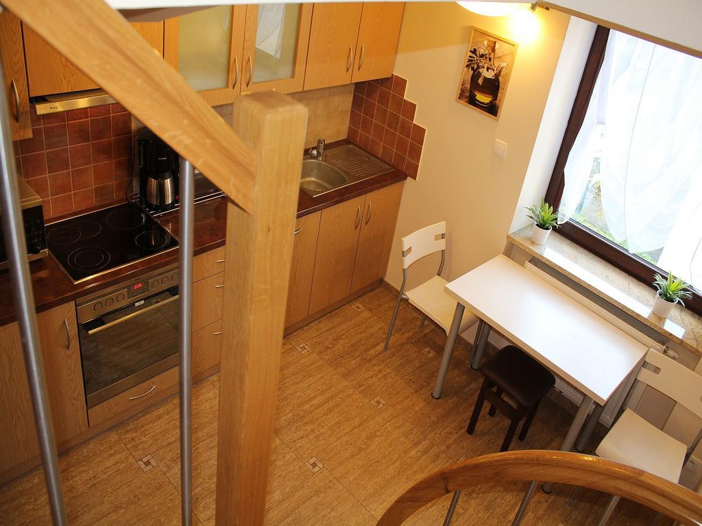 Lucky 13 Apartment